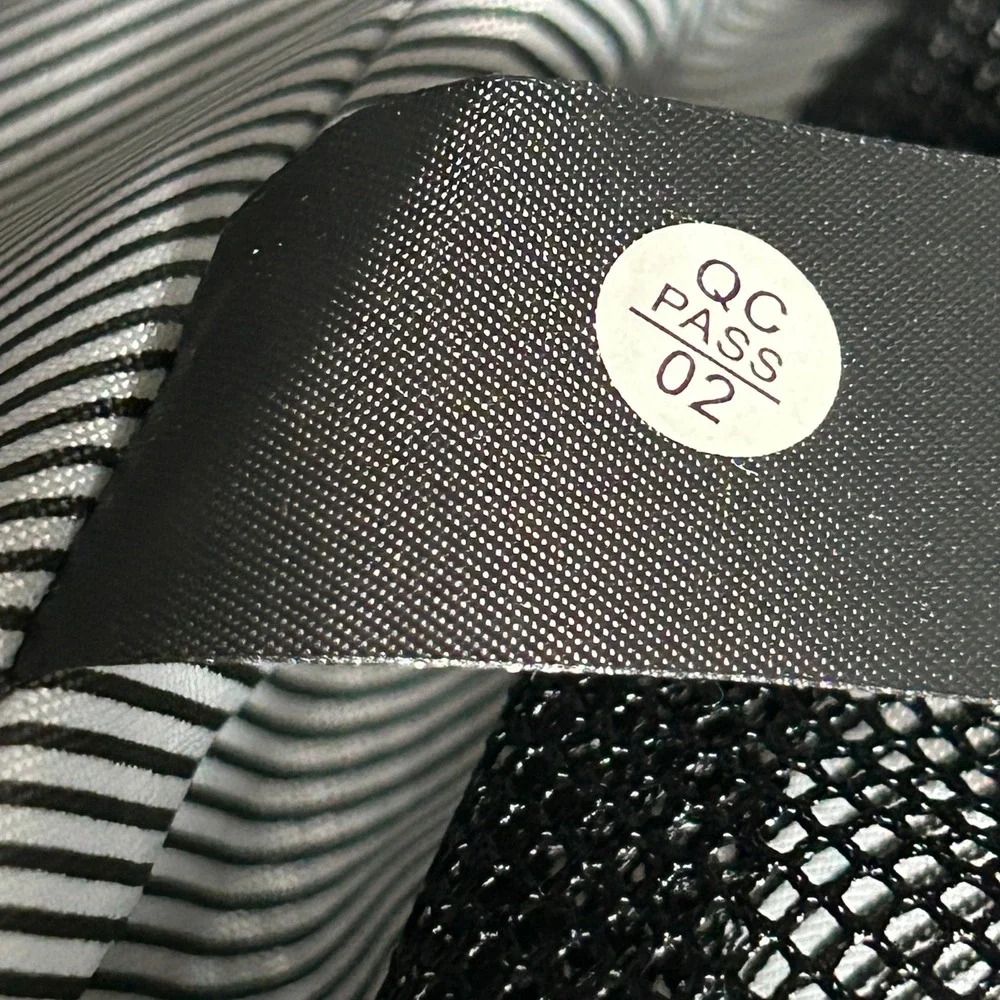 Kenneth Cole Reaction 54555 Black Nylon Laptop Tote Bag Chevron Quilt Briefcase